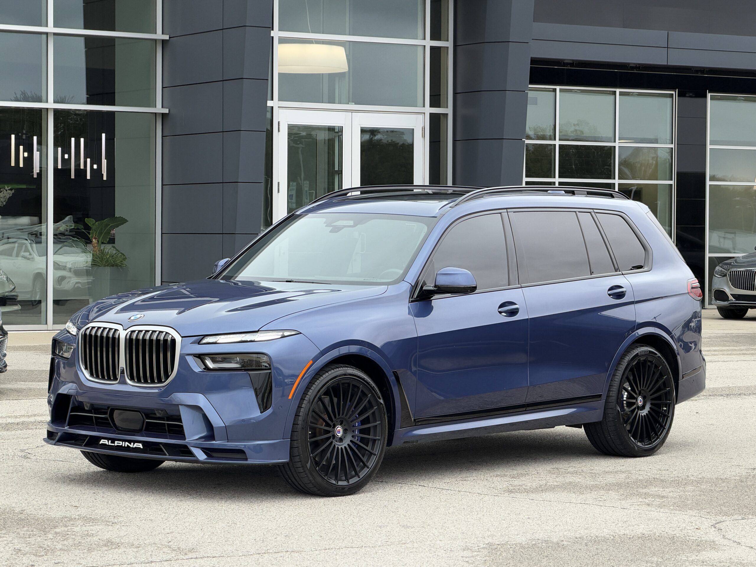2025 BMW X7 ALPINA XB7